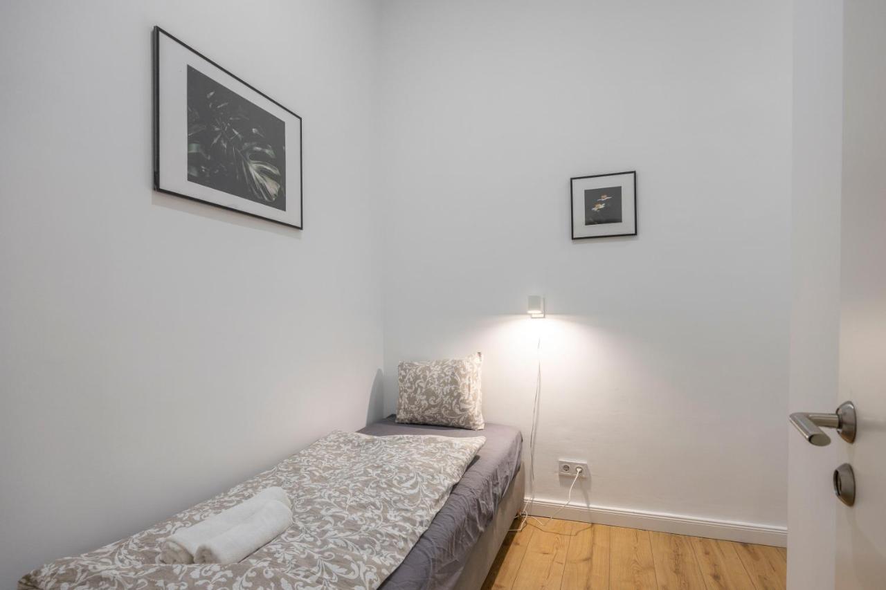Central Grand Apartment With 5Bedrm 2Bathroom Budapest Kültér fotó