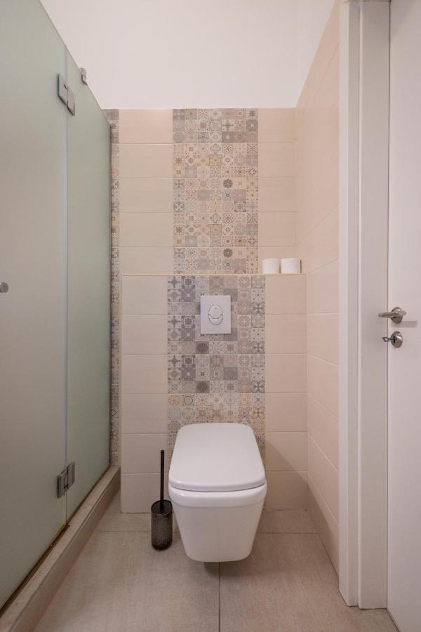 Central Grand Apartment With 5Bedrm 2Bathroom Budapest Kültér fotó