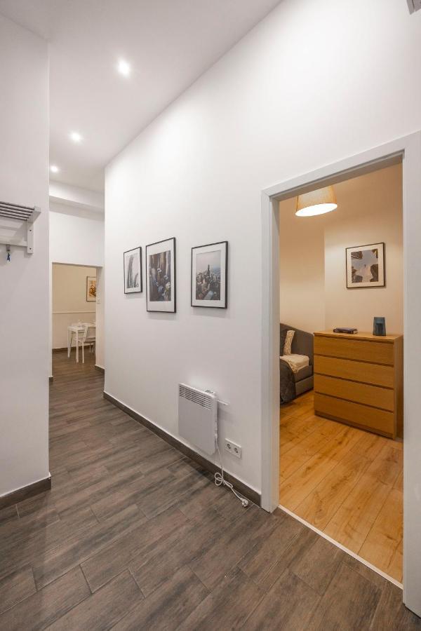 Central Grand Apartment With 5Bedrm 2Bathroom Budapest Kültér fotó